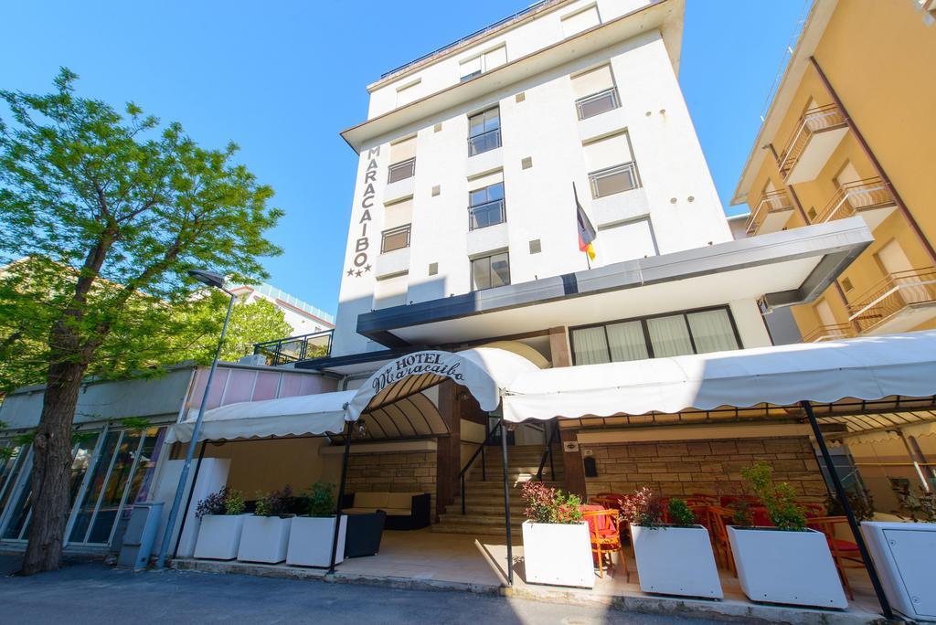 Hotel Maracaibo Rimini Exterior photo